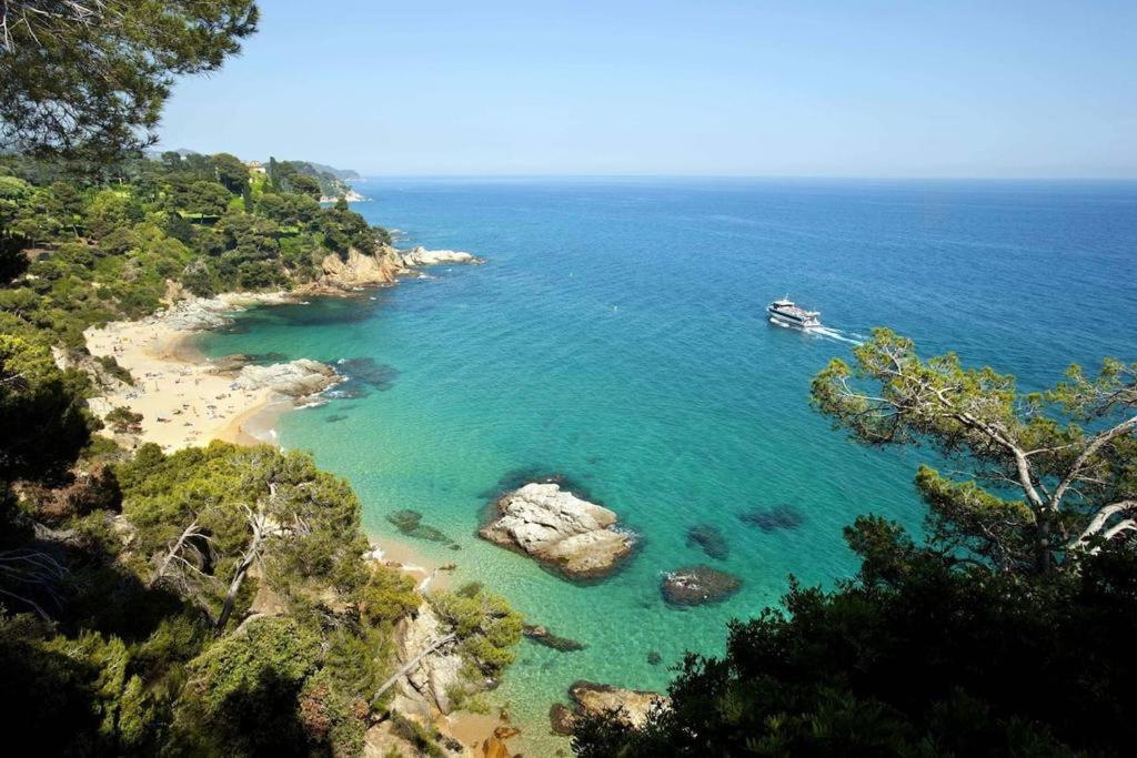 Apartament Lloret De Mar Fenals 100M Beach Exterior photo