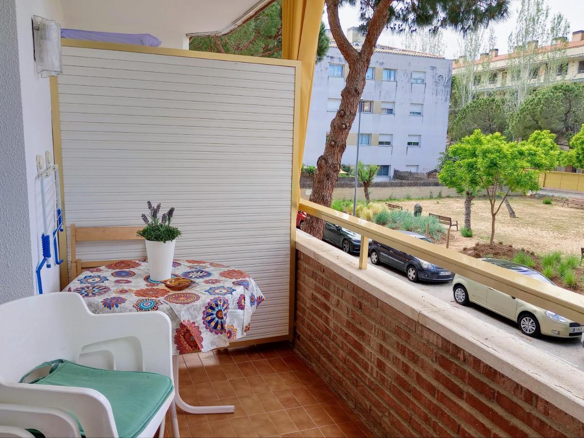 Apartament Lloret De Mar Fenals 100M Beach Exterior photo